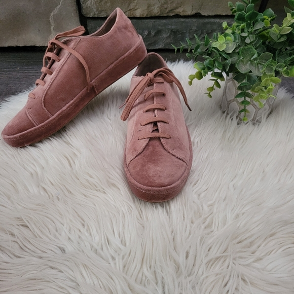 Joie ‘Daryl’ millennial pink velvet sneaker size 6 - Picture 3 of 13